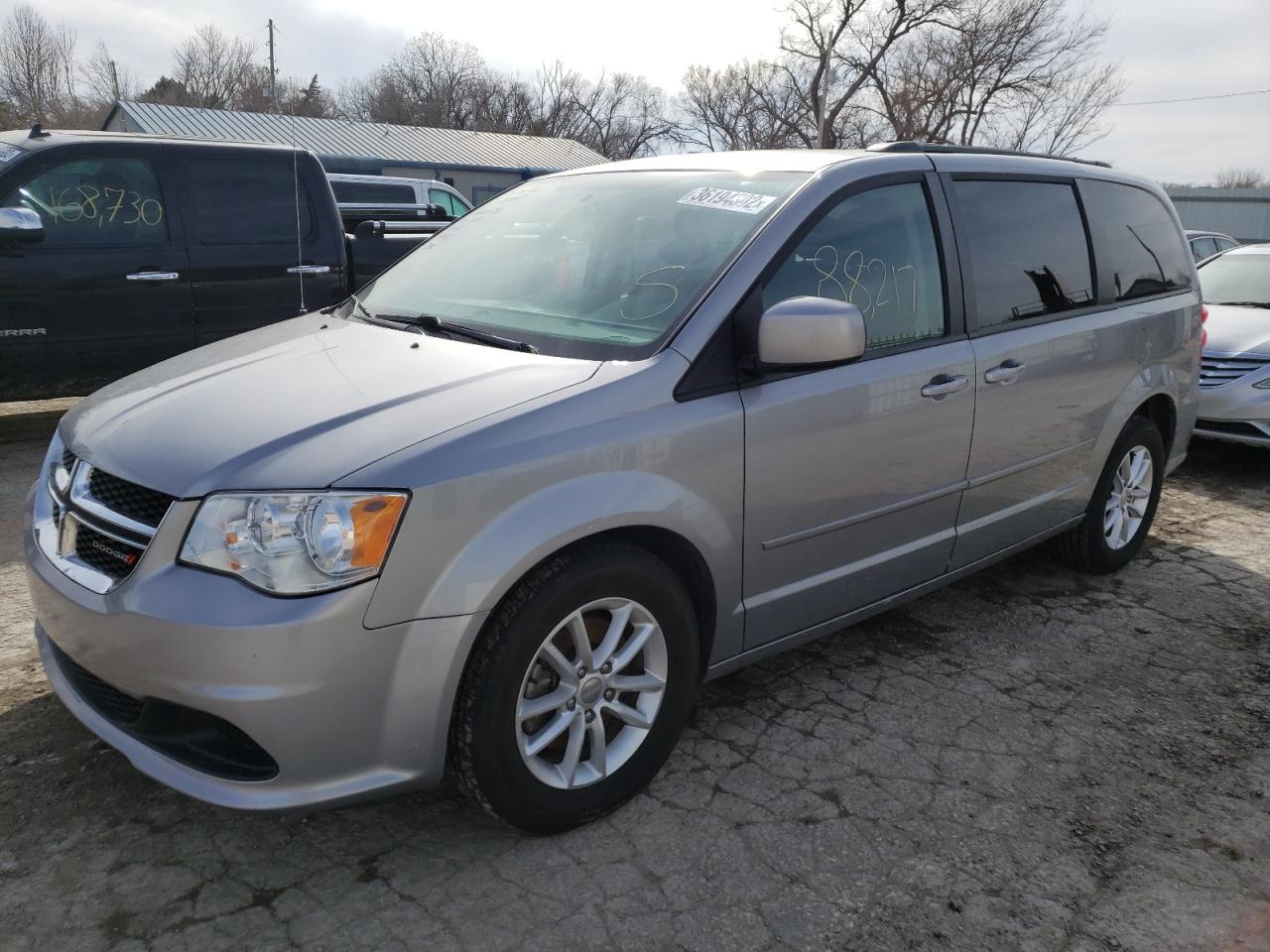 Photo 2 from auction – 2016 DODGE GRAND CARA with VIN 2C4RDGCG8GR369783