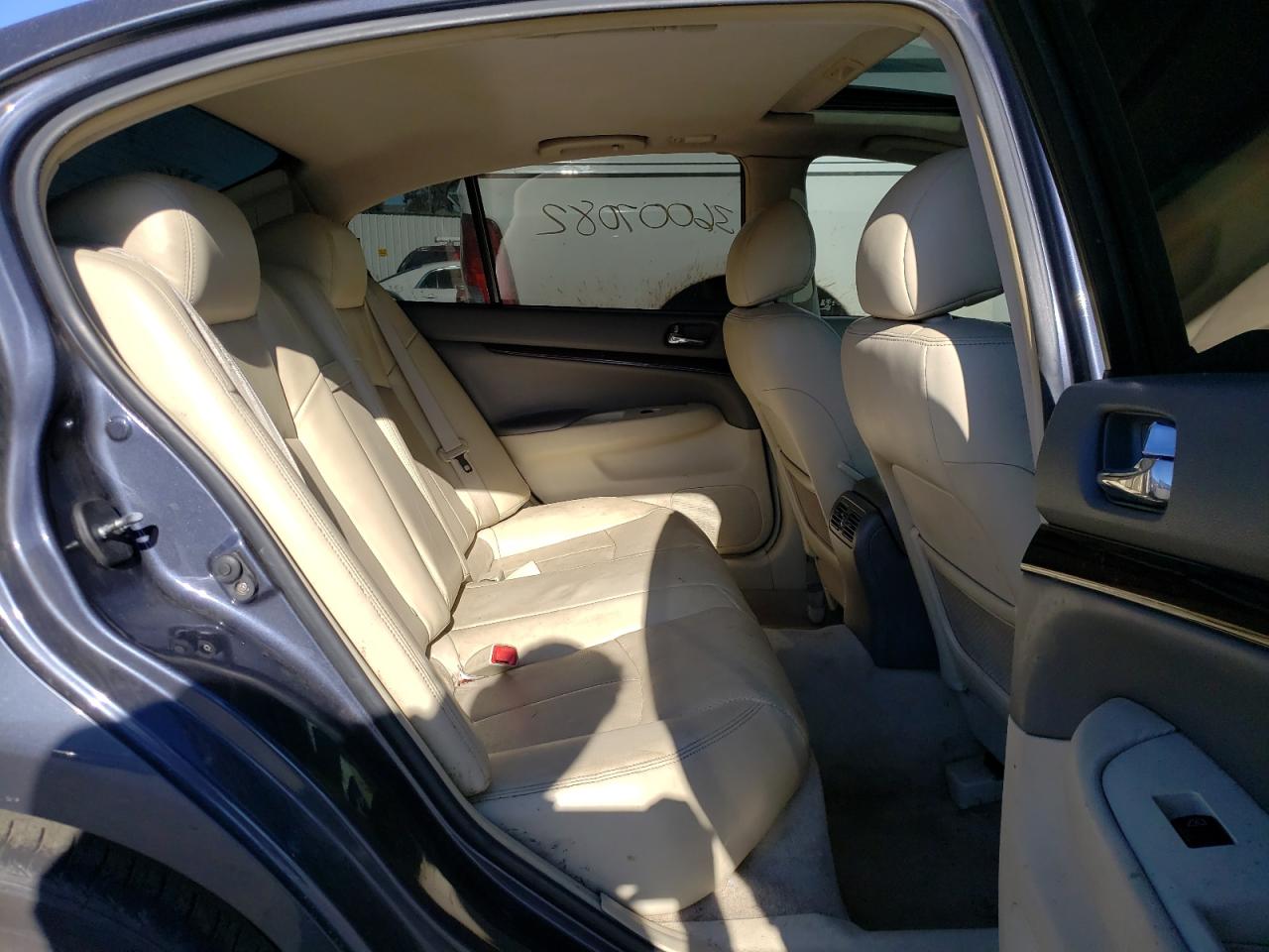 Photo 6 from auction – 2010 INFINITI G37 BASE with VIN JN1CV6AP1AM200637