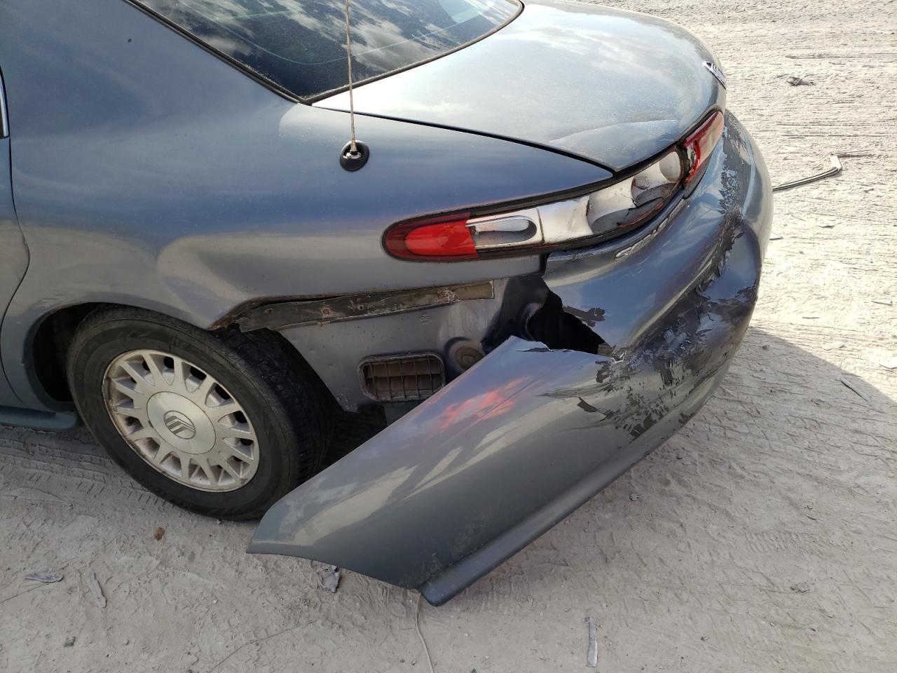 Photo 9 from auction – 1999 MERCURY SABLE LS with VIN 1MEFM53S0XG613261
