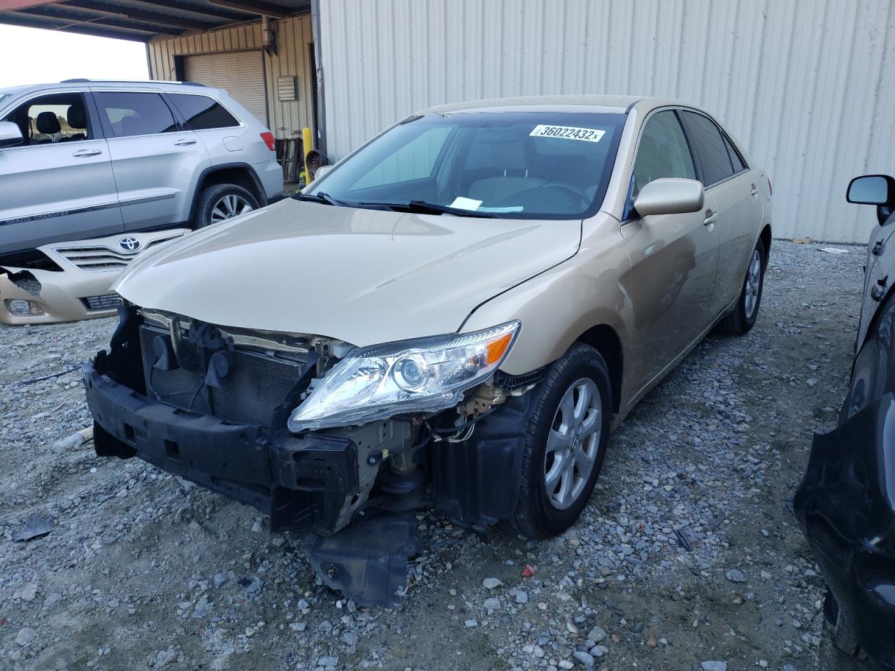 Photo 2 from auction – 2011 TOYOTA CAMRY BASE with VIN 4T1BF3EK6BU218017