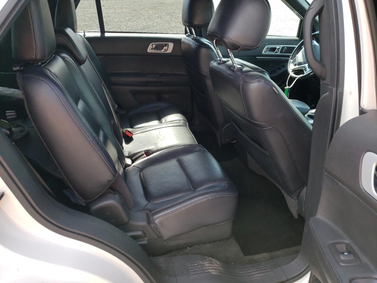 Photo 6 from auction – 2012 FORD EXPLORER X with VIN 1FMHK7D82CGA08159