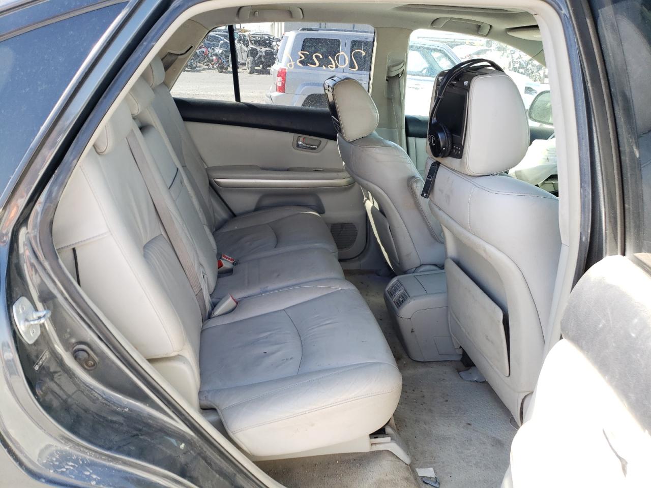 Photo 6 from auction – 2006 LEXUS RX 400 with VIN JTJHW31U460017653