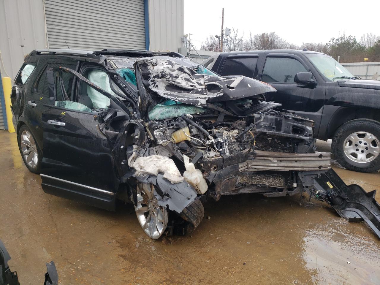 FORD EXPLORER L 2013 with VIN 1FM5K8F82DGA95908 - Photo from auction