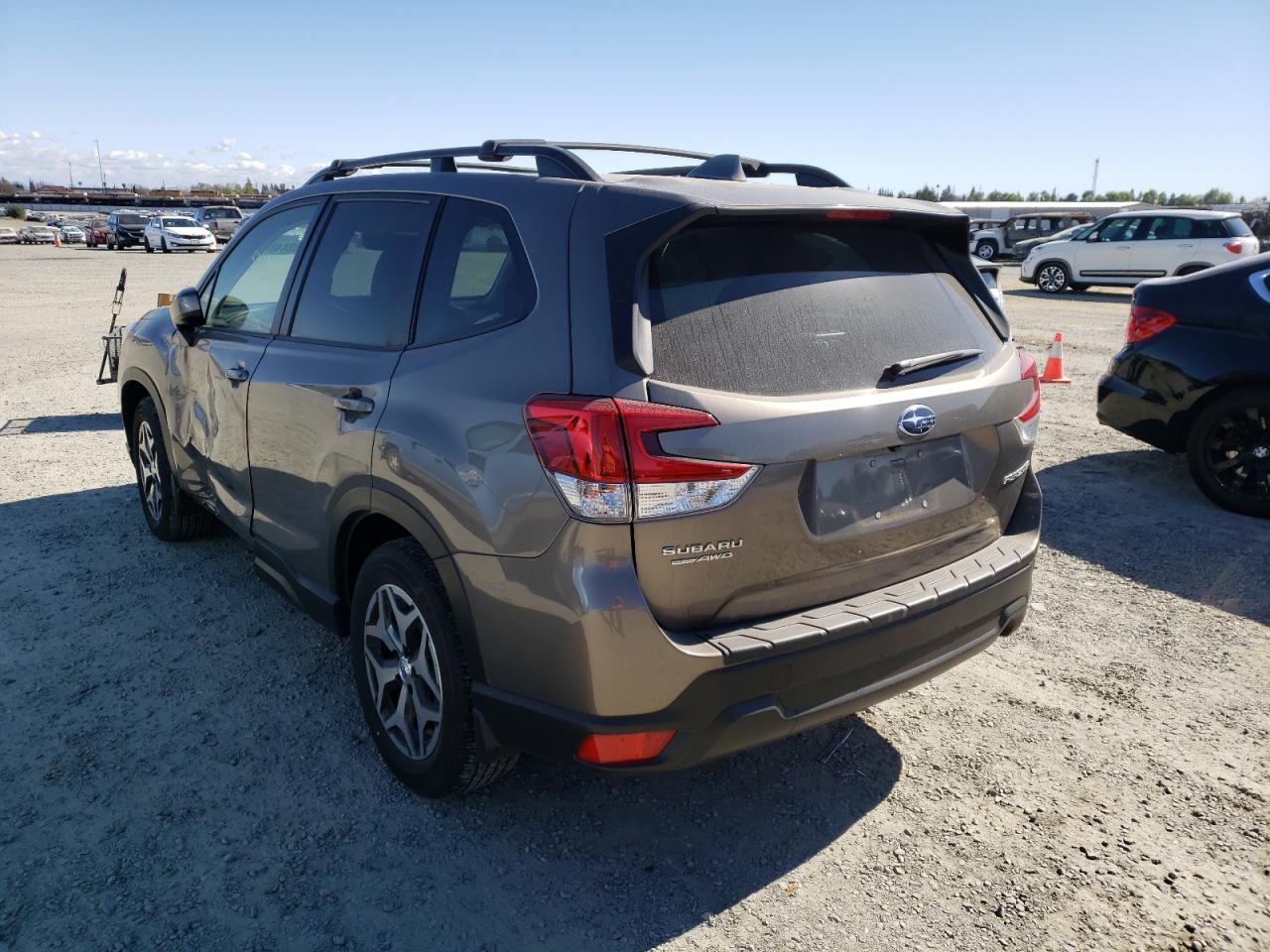 Photo 3 from auction – 2020 SUBARU FORESTER P with VIN JF2SKAJC7LH514453