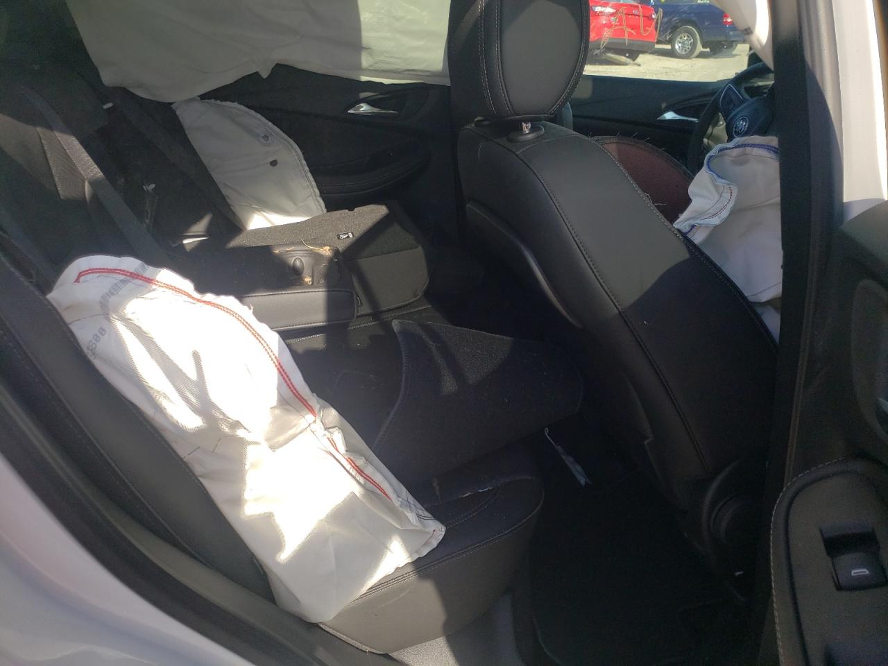 Photo 6 from auction – 2022 BUICK ENCORE GX with VIN KL4MMFSL9NB039904