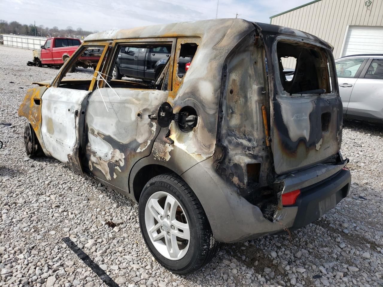 Photo 3 from auction – 2011 KIA SOUL + with VIN KNDJT2A23B7195741