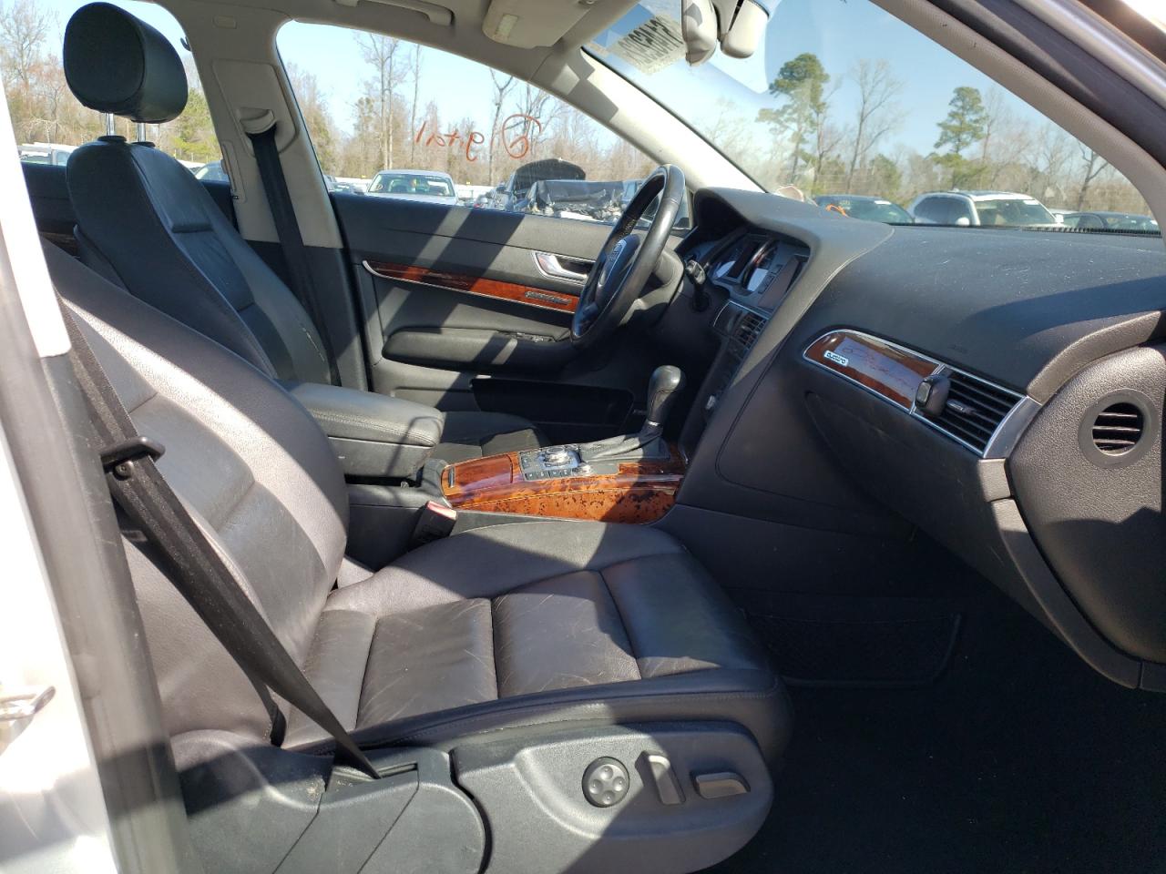 Photo 5 from auction – 2005 AUDI A6 3.2 QUA with VIN WAUDG74F15N107764