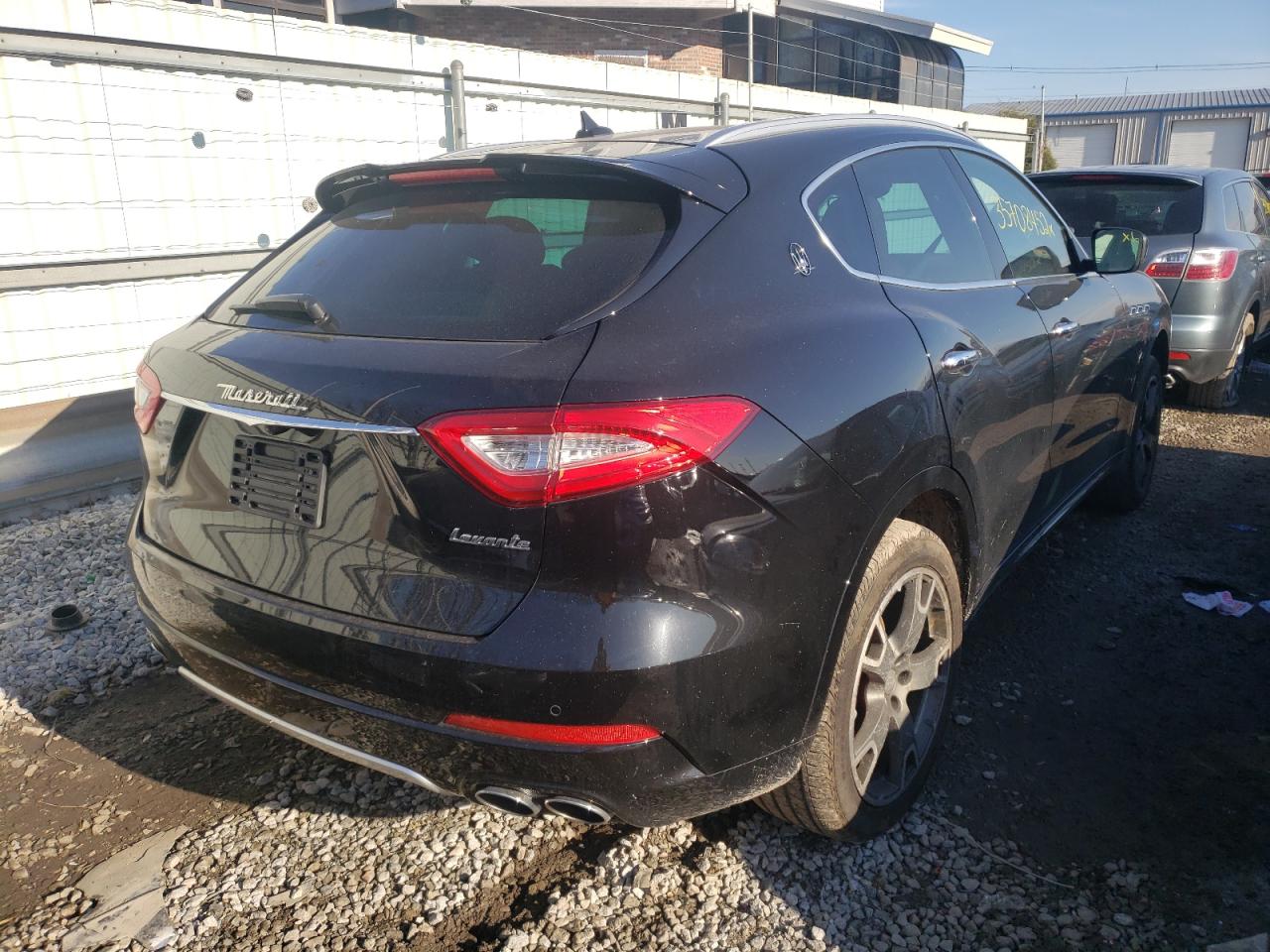 Photo 4 from auction – 2017 MASERATI LEVANTE SP with VIN ZN661XUS6HX237296