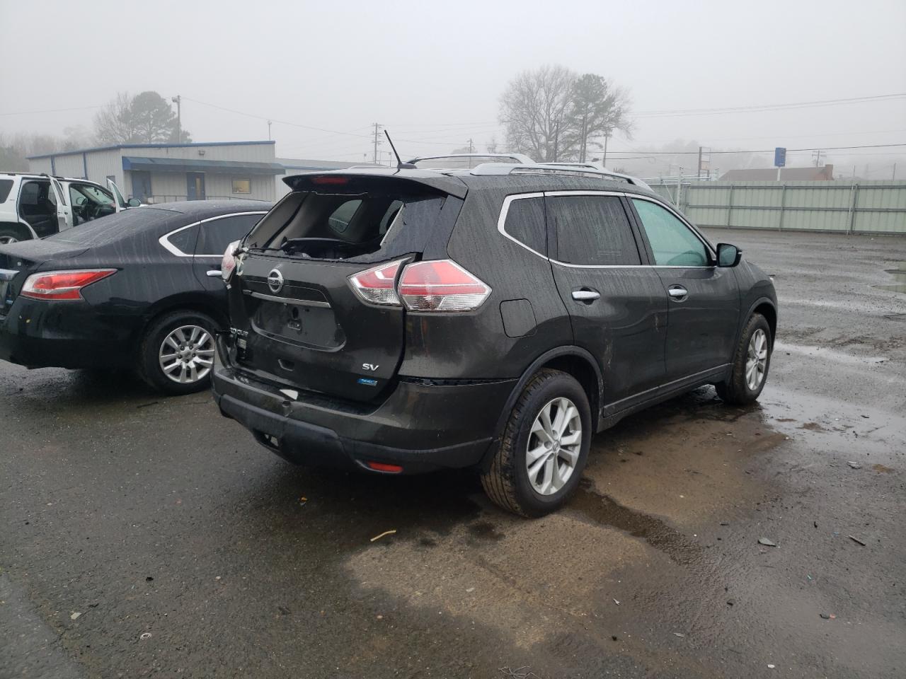 Photo 4 from auction – 2014 NISSAN ROGUE S with VIN 5N1AT2MT5EC777979