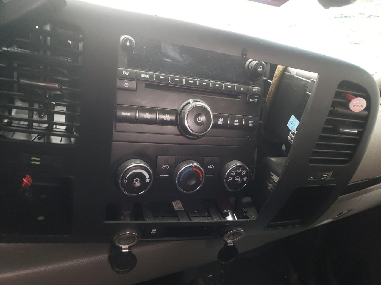 Photo 9 from auction – 2011 GMC SIERRA C15 with VIN 3GTP1UEA4BG128096