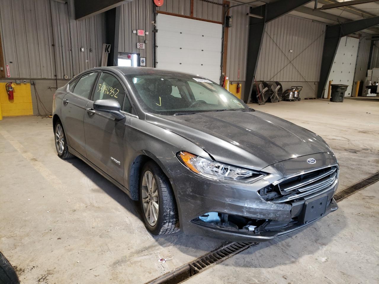 FORD FUSION SE 2017 with VIN 3FA6P0LU0HR196849 - Photo from auction