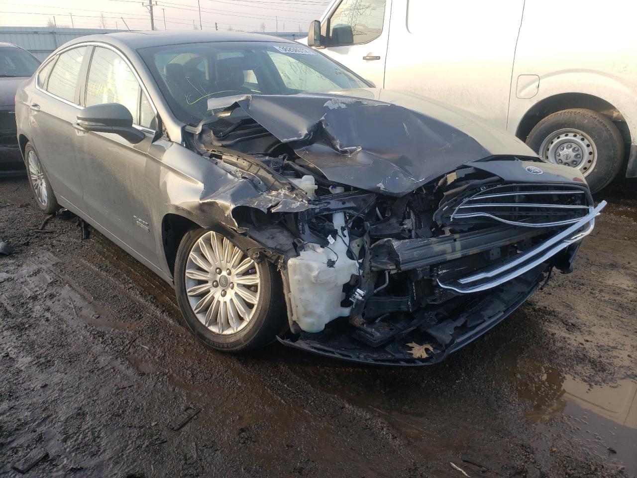 FORD FUSION SE 2016 with VIN 3FA6P0PU3GR131034 - Photo from auction