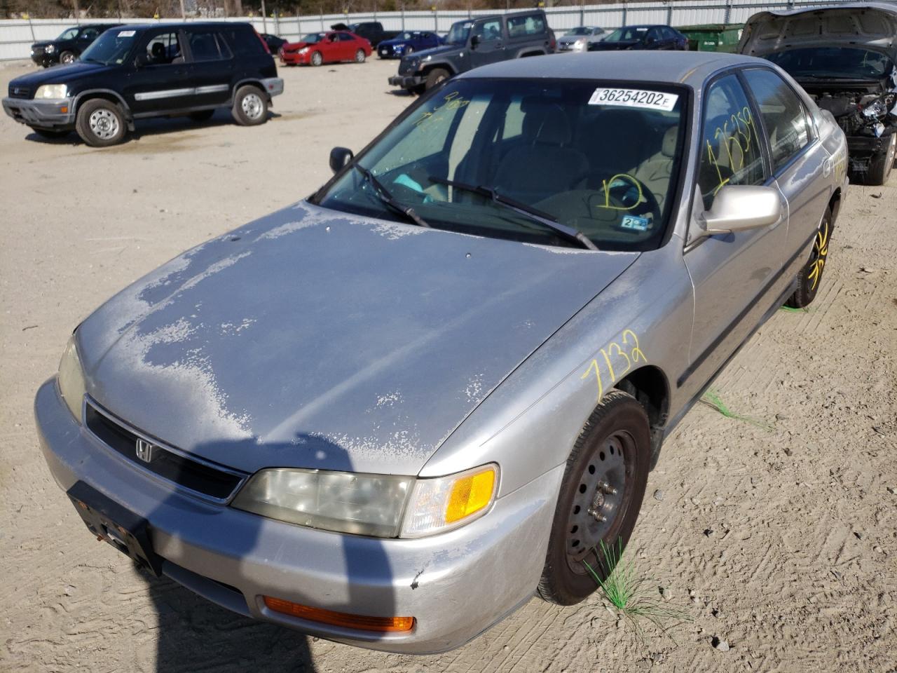 Photo 2 from auction – 1997 HONDA ACCORD DX with VIN JHMCD5636VC001433