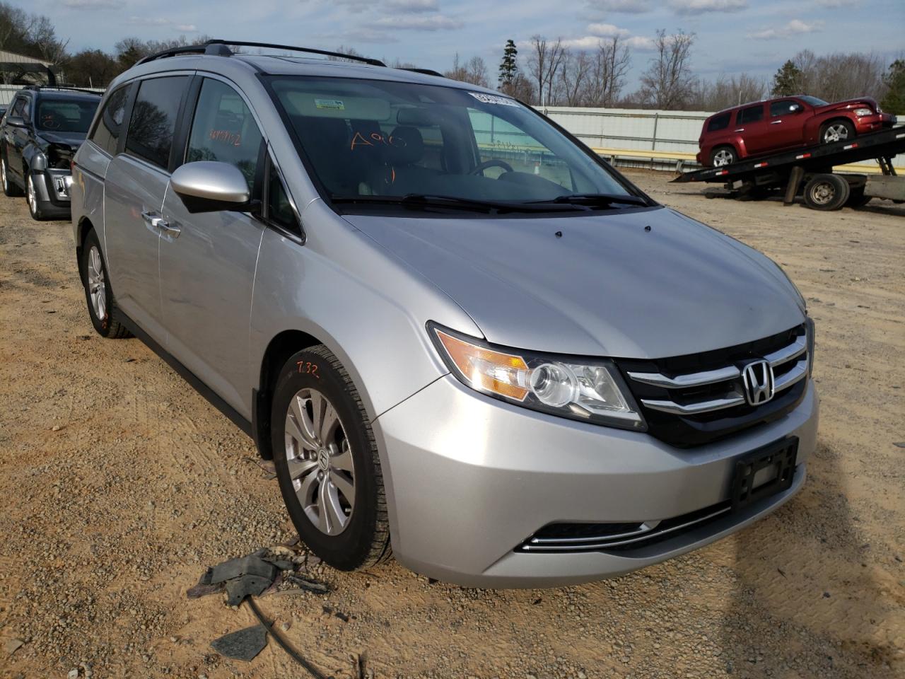 Photo 1 from auction – 2015 HONDA ODYSSEY EX with VIN 5FNRL5H68FB046058