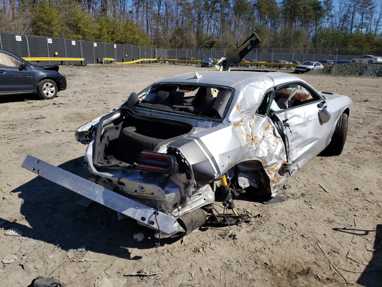 Photo 4 from auction – 2020 DODGE CHALLENGER with VIN 2C3CDZFJXLH198421