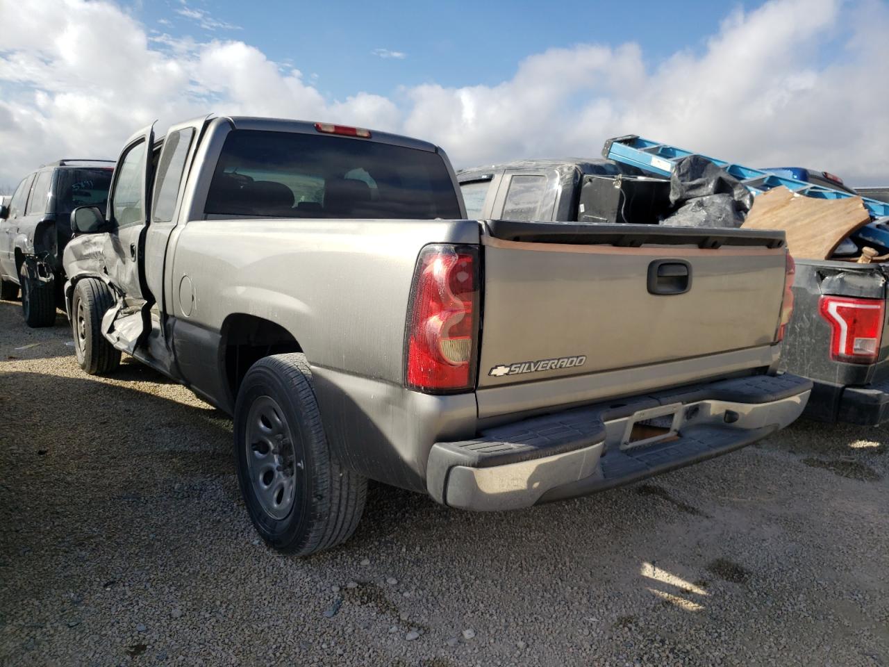 Photo 3 from auction – 2006 CHEVROLET SILVERADO with VIN 1GCEC19X16Z286657