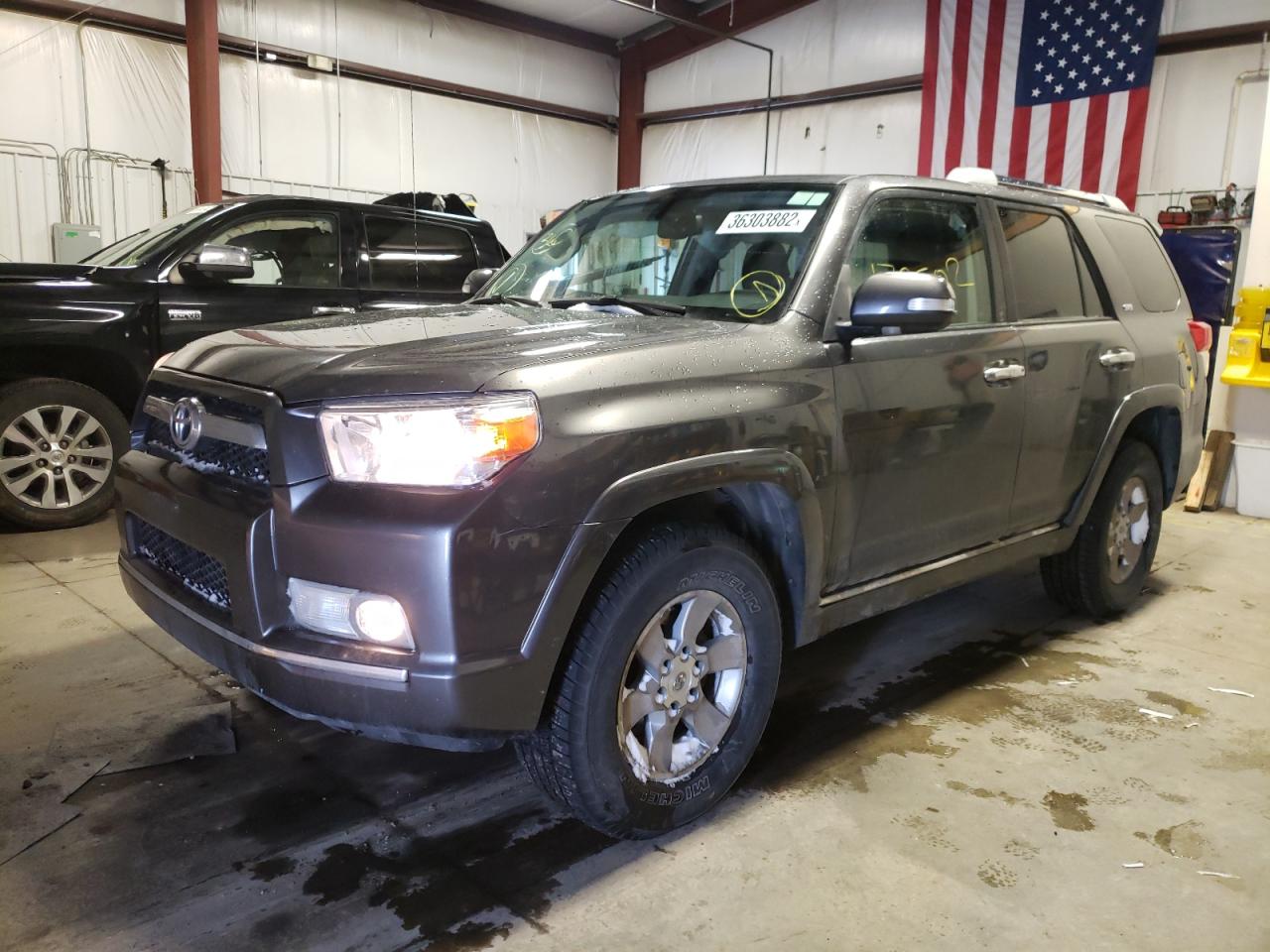 Photo 2 from auction – 2011 TOYOTA 4RUNNER SR with VIN JTEBU5JR7B5064786