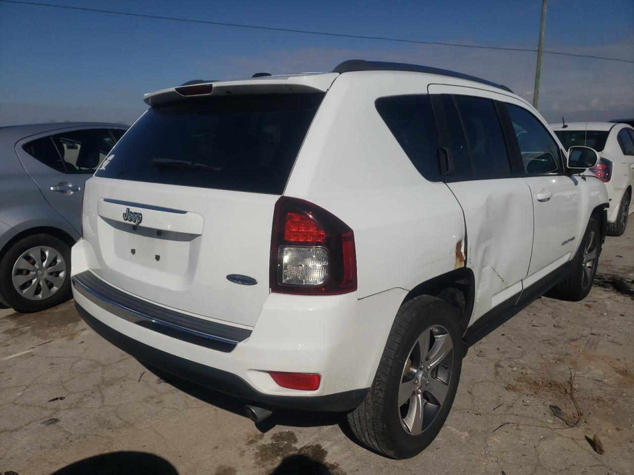 Photo 4 from auction – 2016 JEEP COMPASS LA with VIN 1C4NJCEA1GD716141
