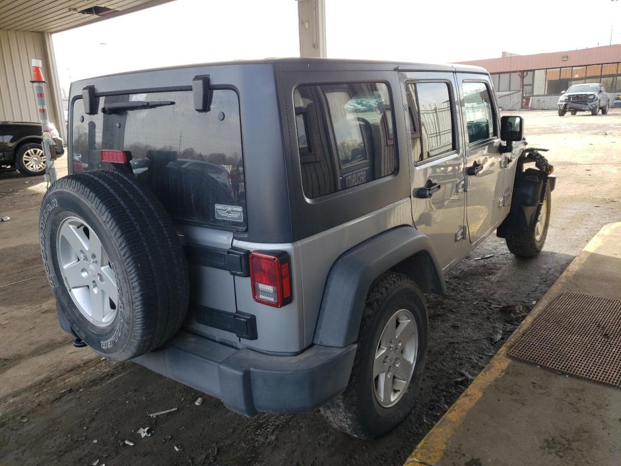 Photo 4 from auction – 2015 JEEP WRANGLER U with VIN 1C4BJWDG9FL726334