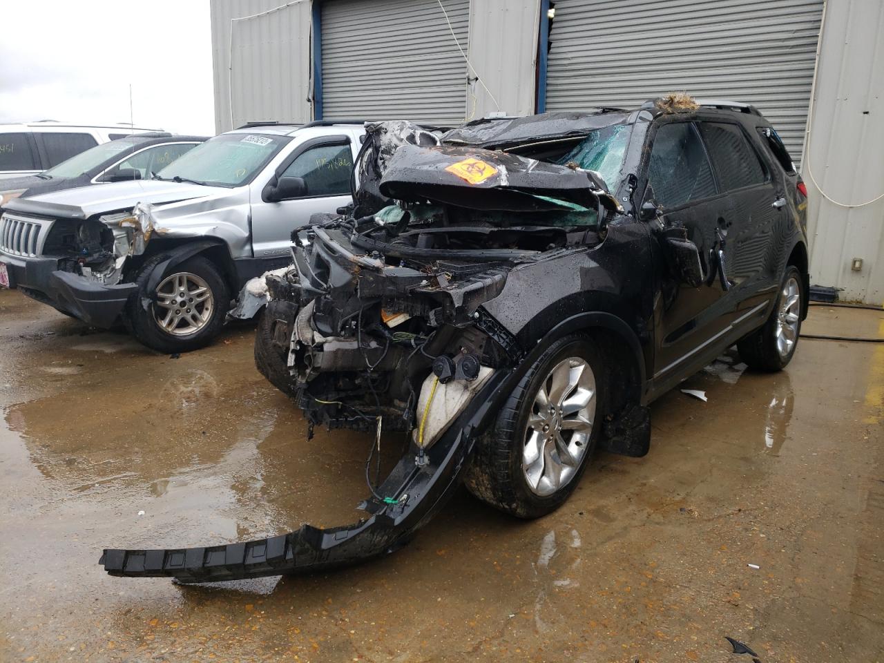 Photo 2 from auction – 2013 FORD EXPLORER L with VIN 1FM5K8F82DGA95908