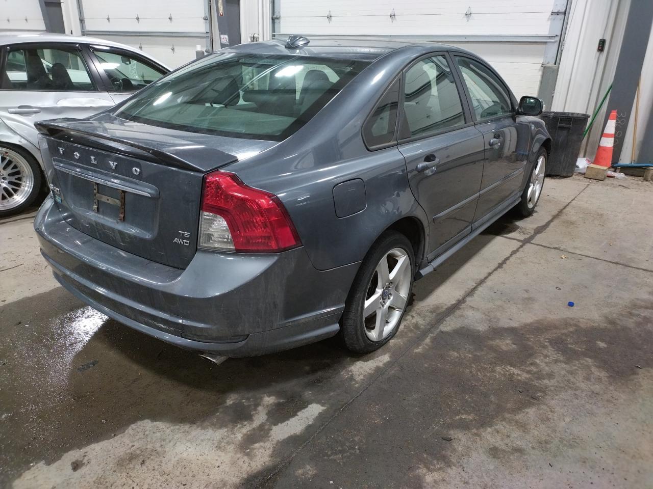 Photo 4 from auction – 2009 VOLVO S40 T5 with VIN YV1MH672492467163