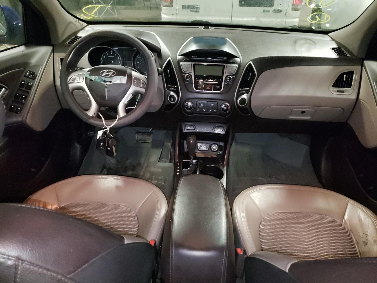 Photo 9 from auction – 2013 HYUNDAI TUCSON GLS with VIN KM8JUCAC2DU603397