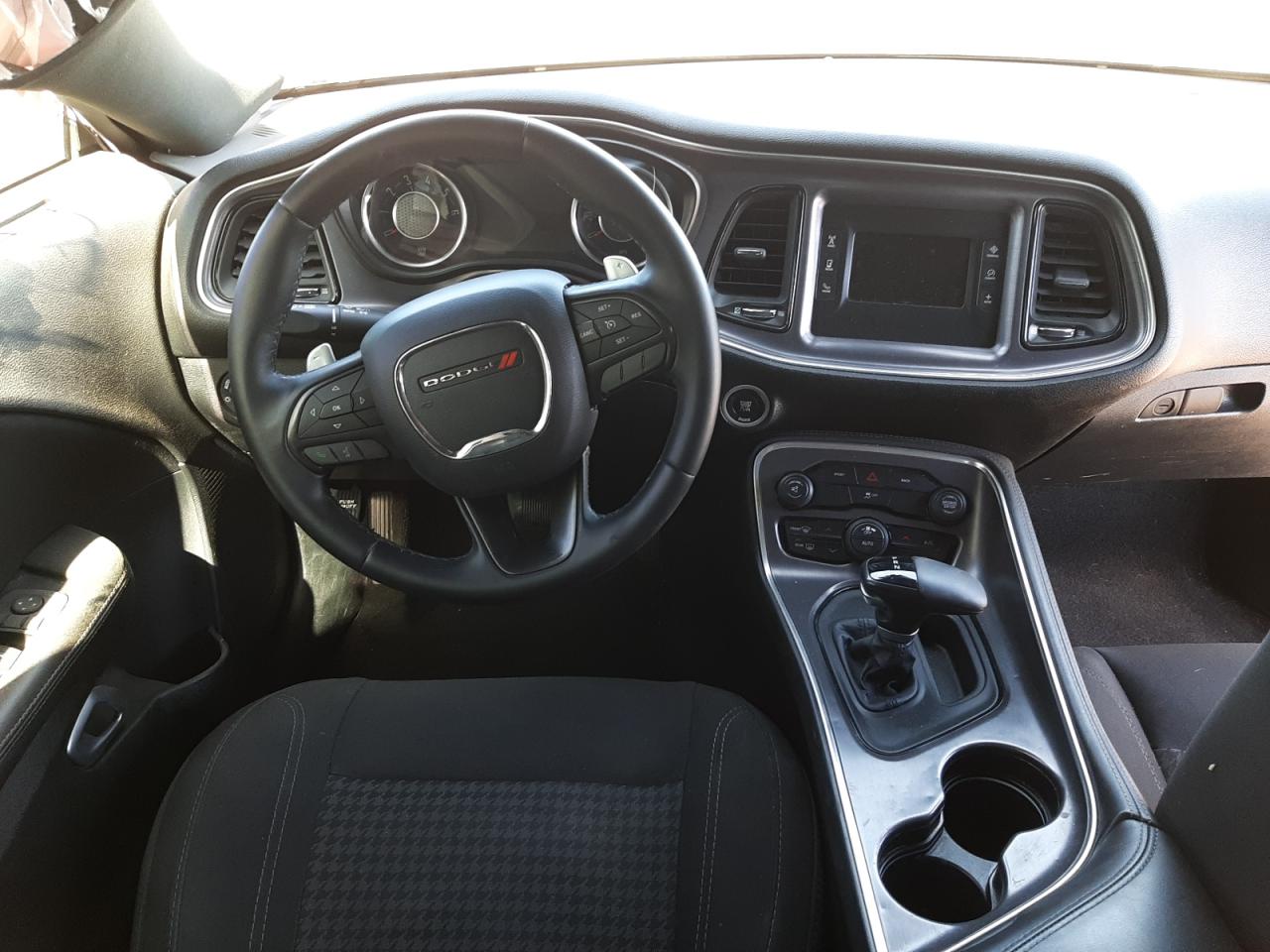 Photo 9 from auction – 2016 DODGE CHALLENGER with VIN 2C3CDZAG4GH166338