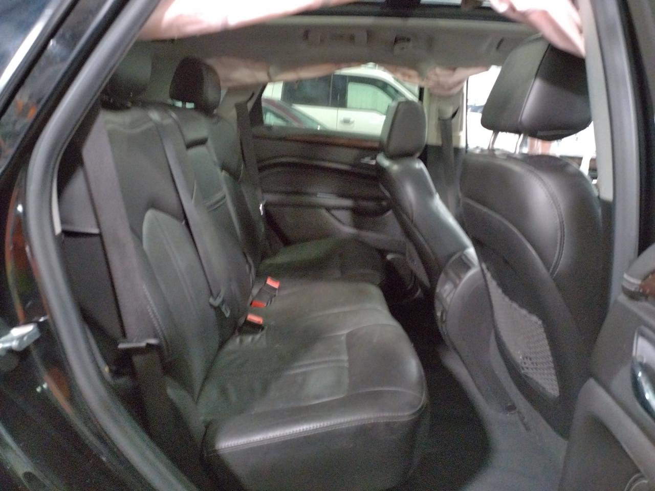 Photo 6 from auction – 2015 CADILLAC SRX LUXURY with VIN 3GYFNEE34FS585639
