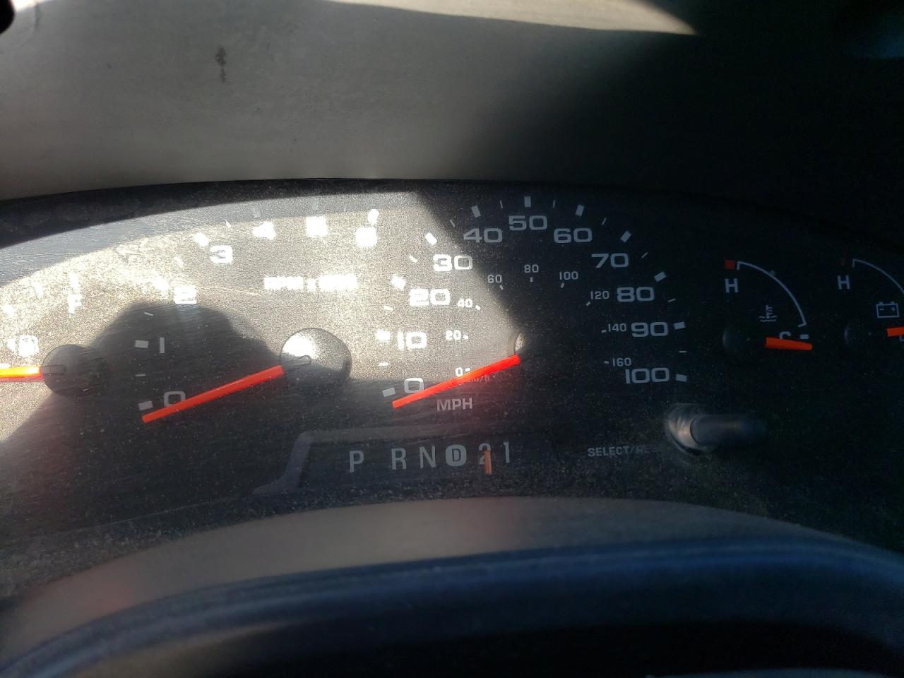 Фото 8 с аукциона – 2004 FORD ECONOLINE с VIN 1FBSS31L14HB37716
