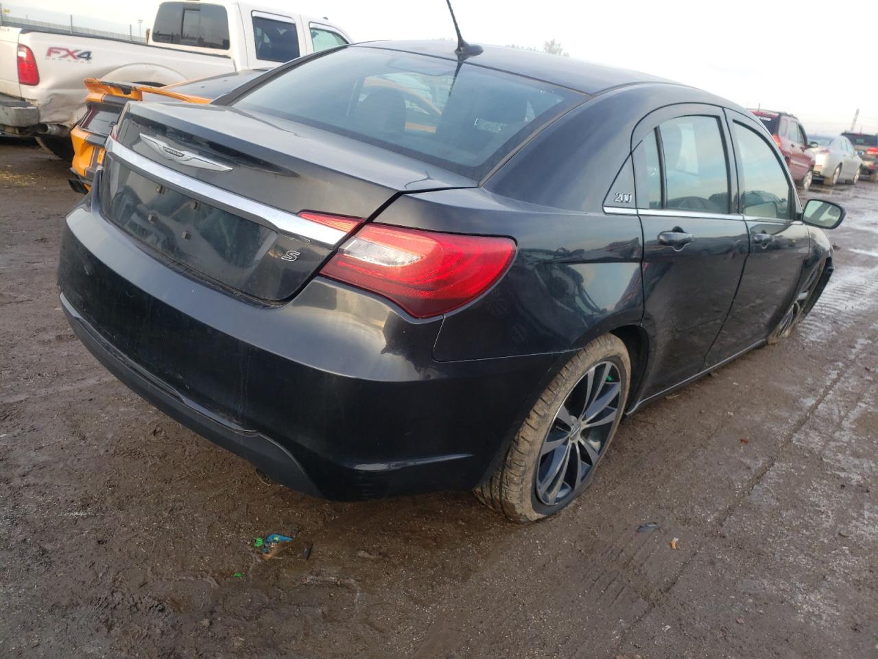 Photo 4 from auction – 2013 CHRYSLER 200 TOURIN with VIN 1C3CCBBB6DN552937