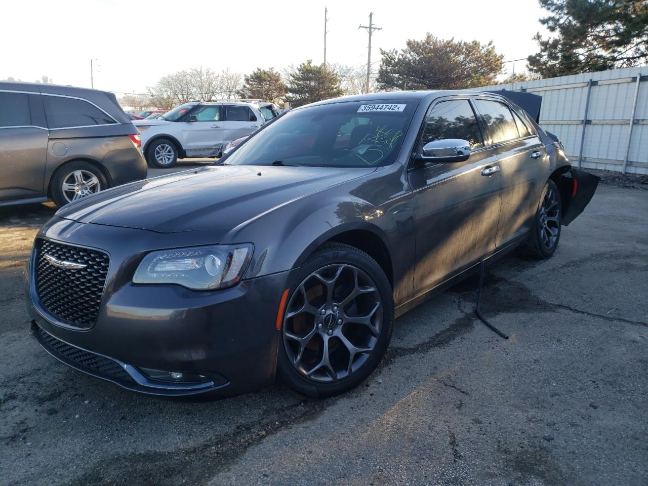 Photo 2 from auction – 2016 CHRYSLER 300 S with VIN 2C3CCABG4GH329153