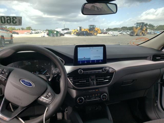 Photo 9 from auction – 2020 FORD ESCAPE SE with VIN 1FMCU0G63LUC03470