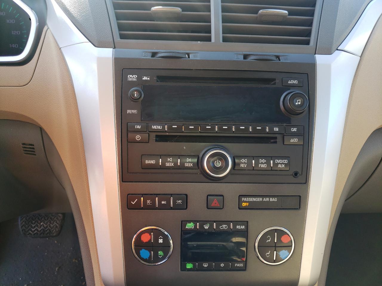 Photo 9 from auction – 2011 CHEVROLET TRAVERSE L with VIN 1GNKVJED3BJ191252