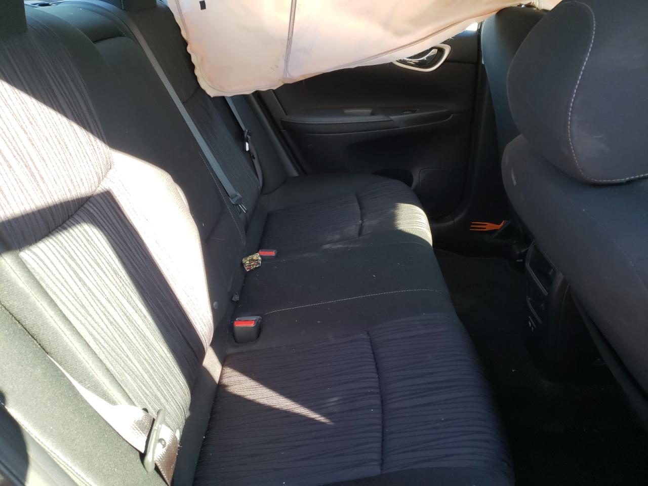 Photo 6 from auction – 2019 NISSAN SENTRA S with VIN 3N1AB7AP1KY371618