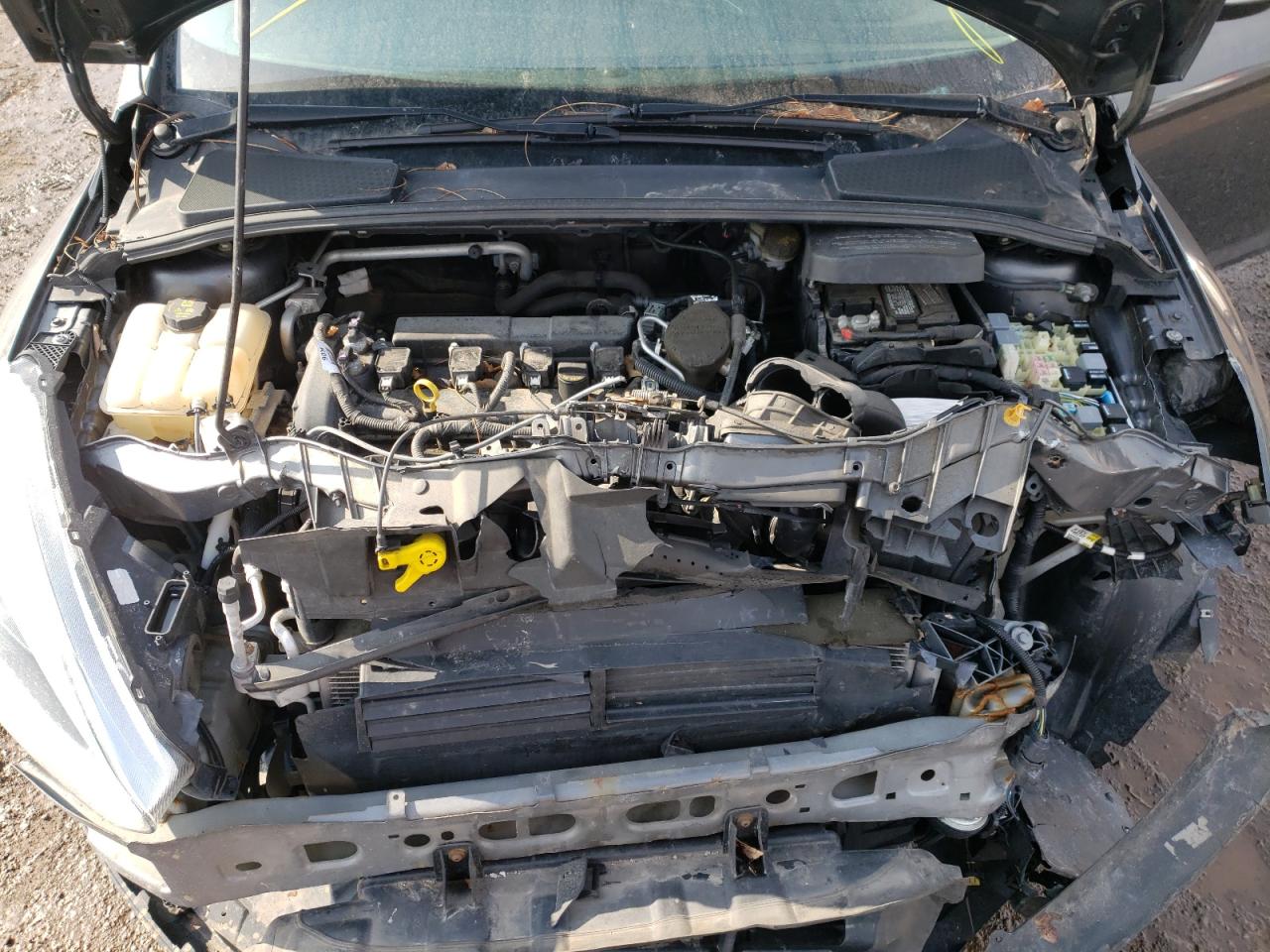 Photo 7 from auction – 2015 FORD FOCUS SE with VIN 1FADP3K28FL347344