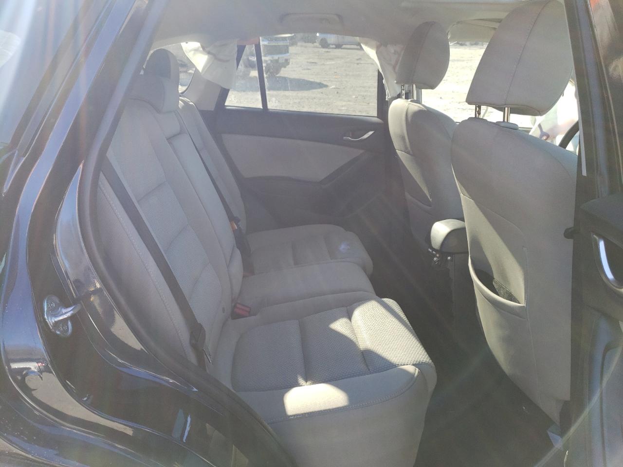 Photo 6 from auction – 2016 MAZDA CX-5 TOURI with VIN JM3KE4CY6G0845052