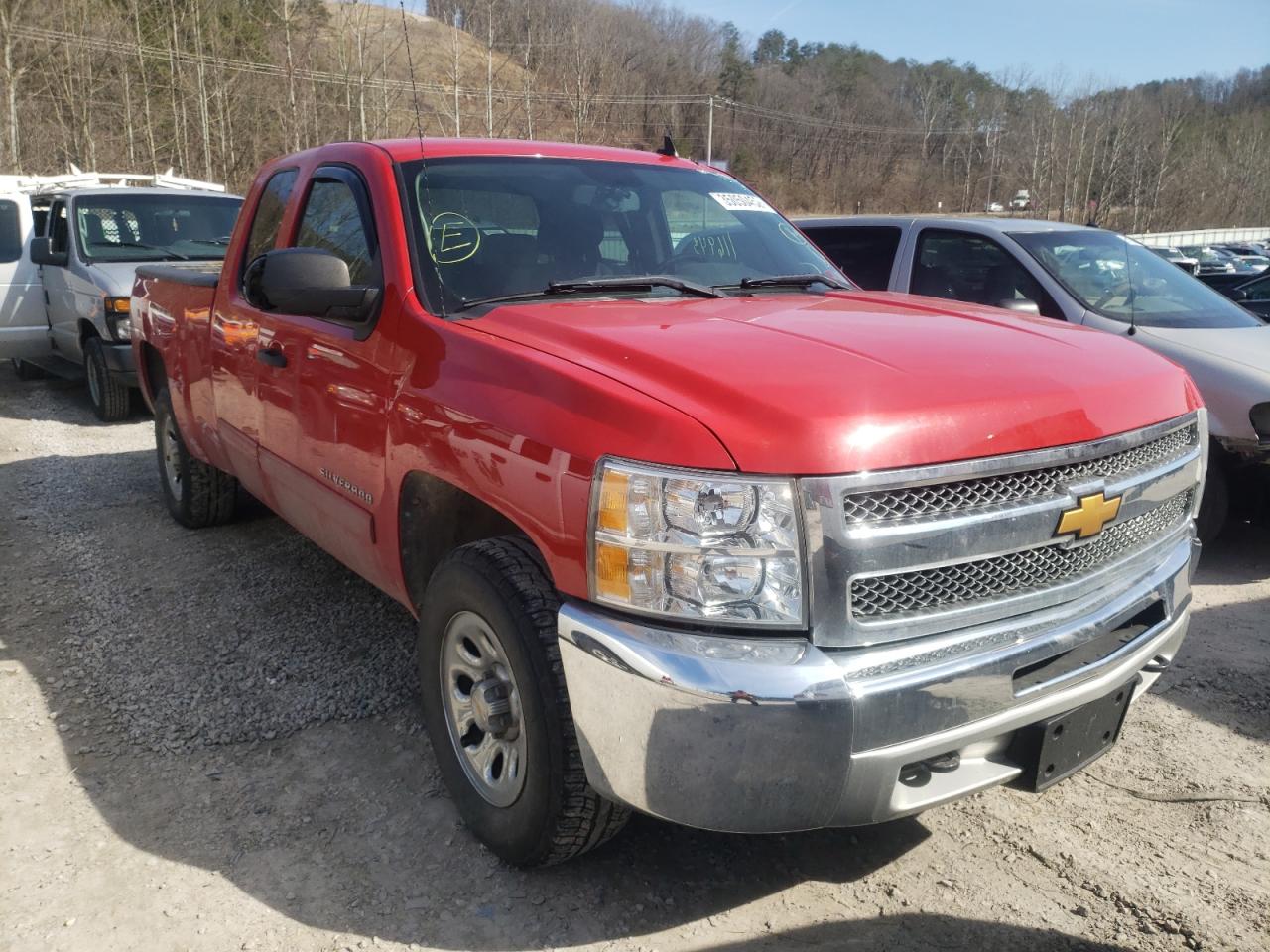 CHEVROLET SILVERADO 2013 with VIN 1GCRKSE72DZ364263 - Photo from auction