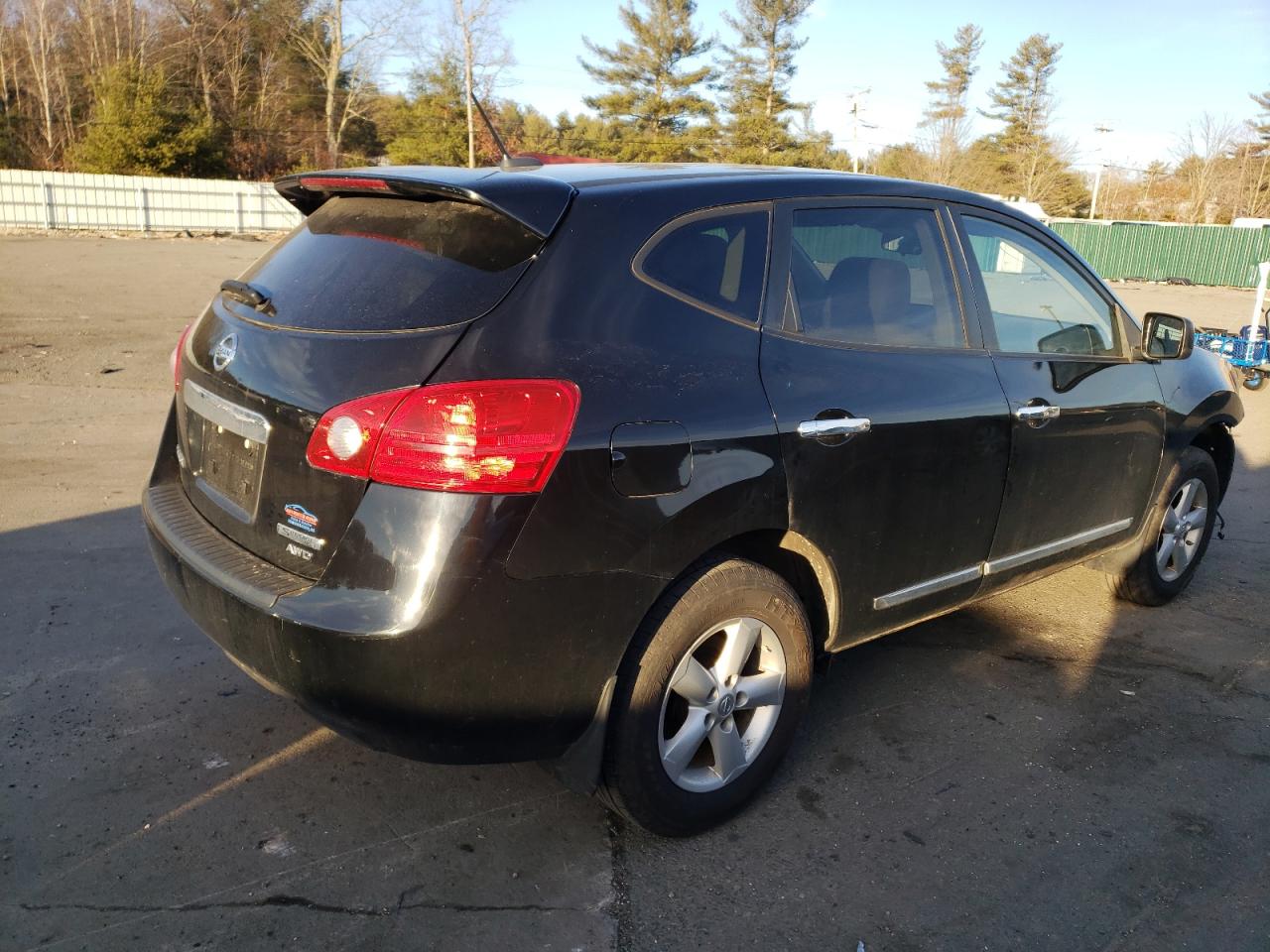 Photo 4 from auction – 2012 NISSAN ROGUE S with VIN JN8AS5MV0CW403189