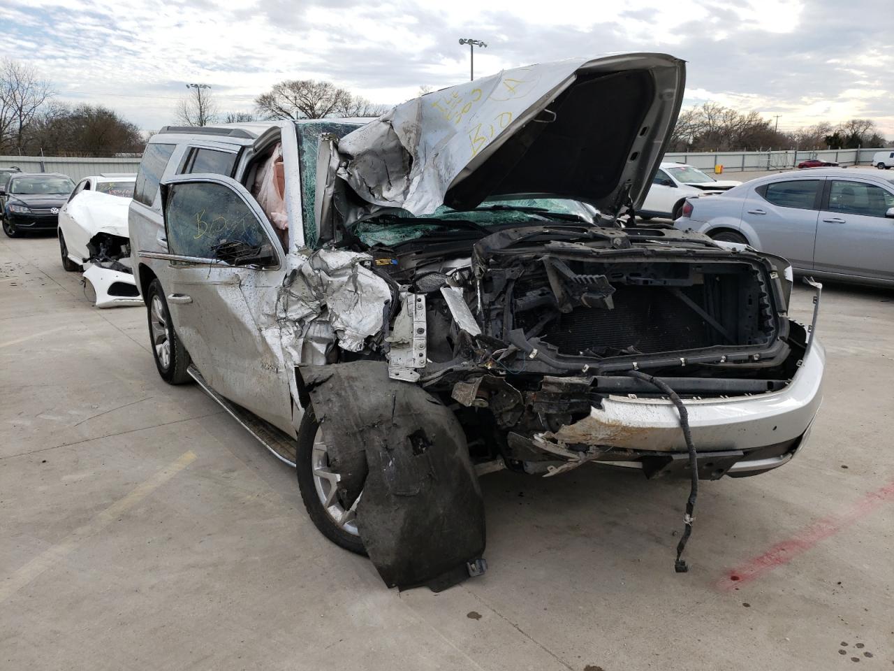 GMC YUKON SLT 2015 with VIN 1GKS2BKC2FR589518 - Photo from auction