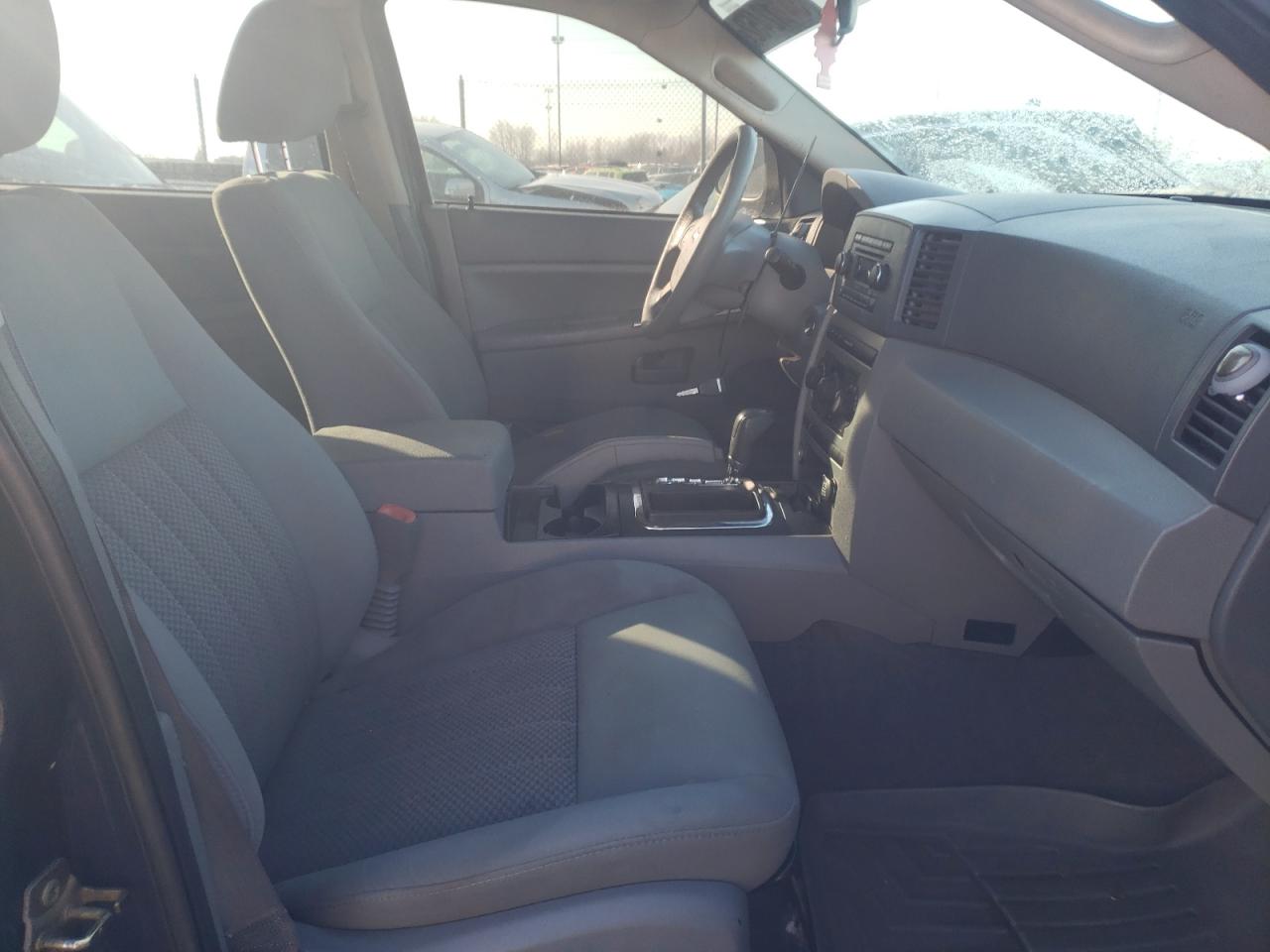 Photo 5 from auction – 2006 JEEP GRAND CHER with VIN 1J4GR48K36C265014