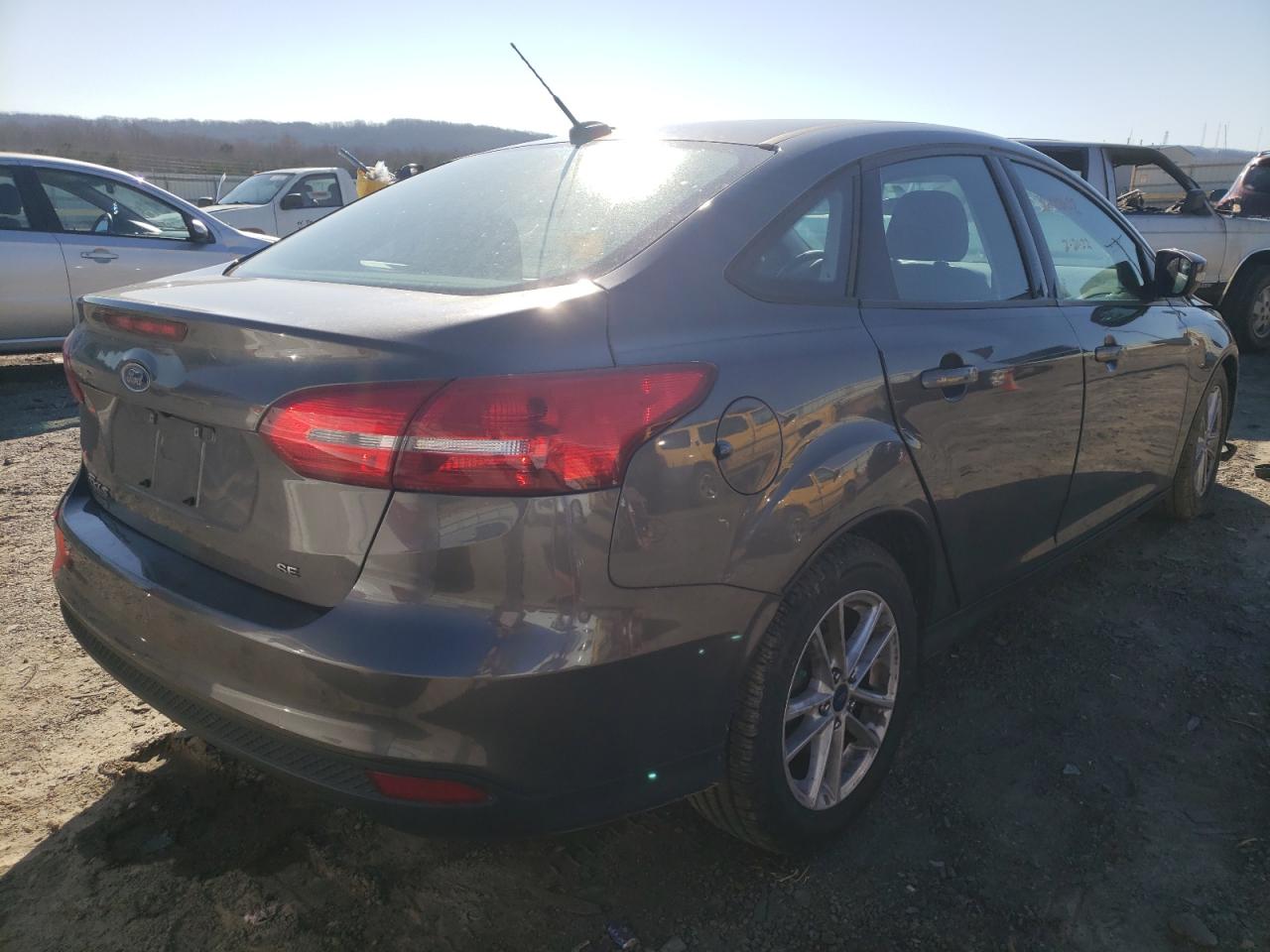 Photo 17 from auction – 2016 FORD FOCUS SE with VIN 1FADP3F29GL232344