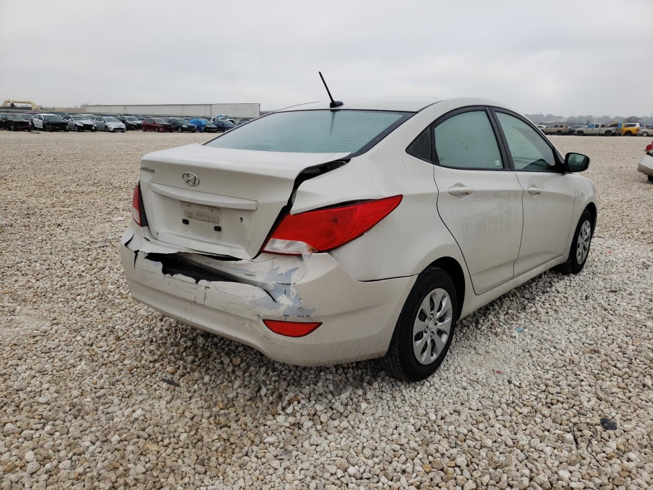 Photo 4 from auction – 2017 HYUNDAI ACCENT SE with VIN KMHCT4AE0HU187486