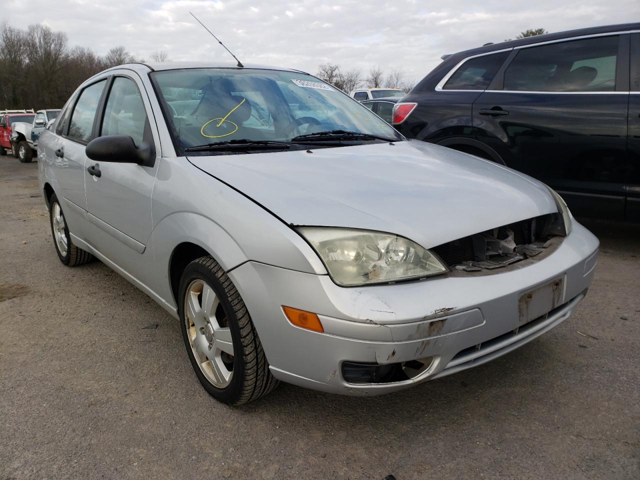 Photo 1 from auction – 2005 FORD FOCUS ZX4 with VIN 1FAFP34N45W271876