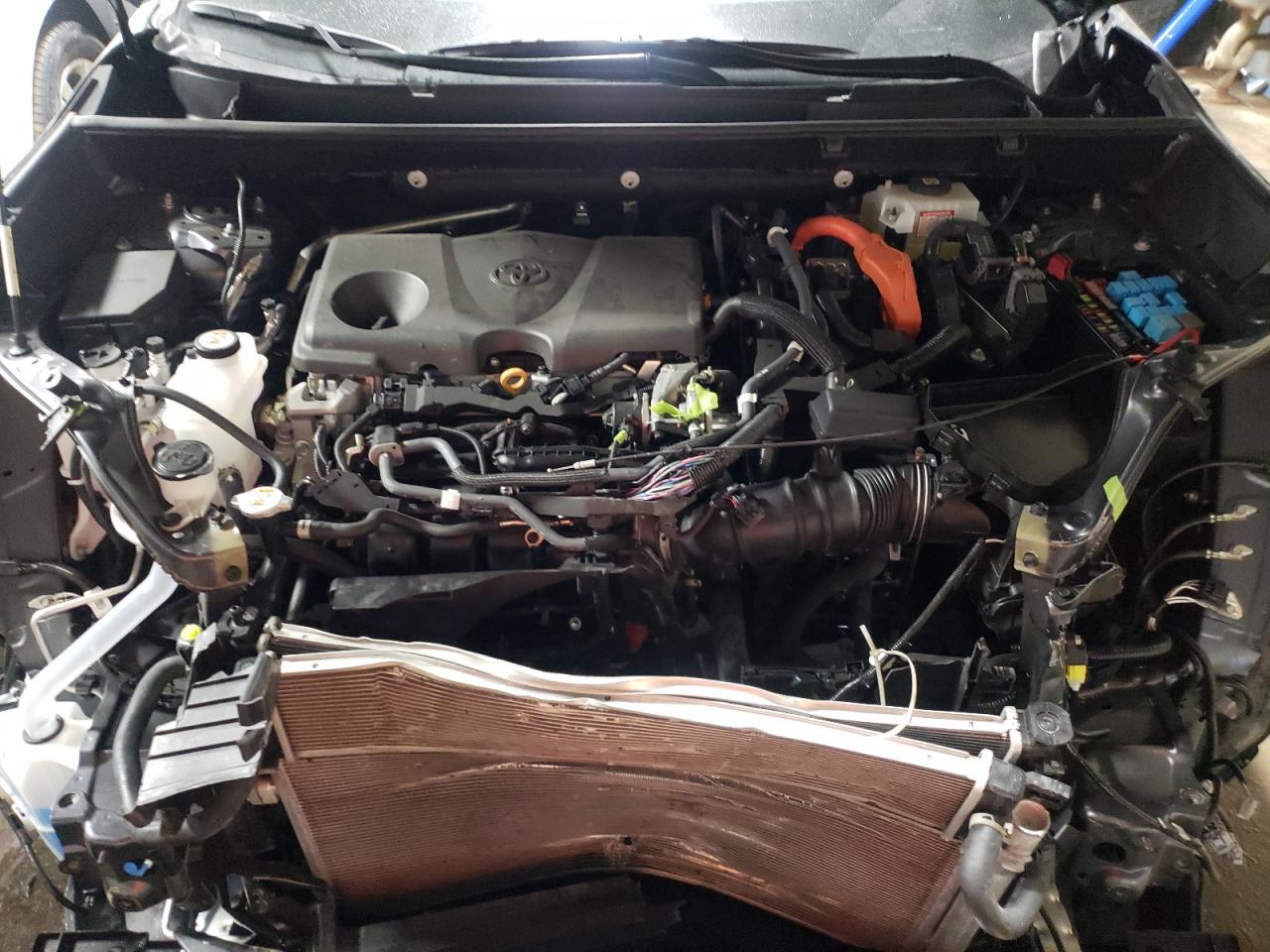 Photo 7 from auction – 2021 TOYOTA RAV4 XLE with VIN 2T3R6RFV4MW016751