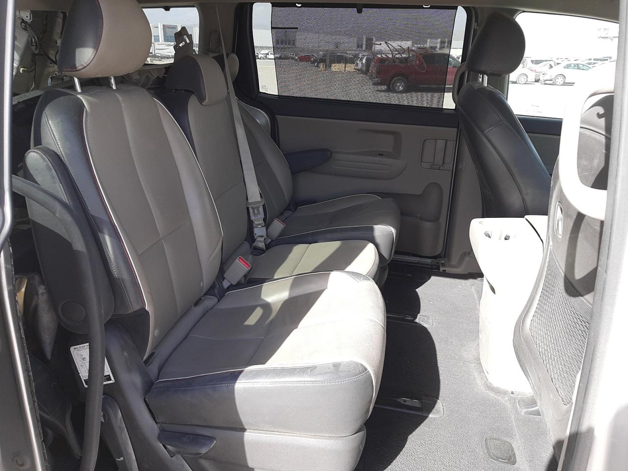 Photo 6 from auction – 2017 KIA SEDONA LX with VIN KNDMB5C18H6243643