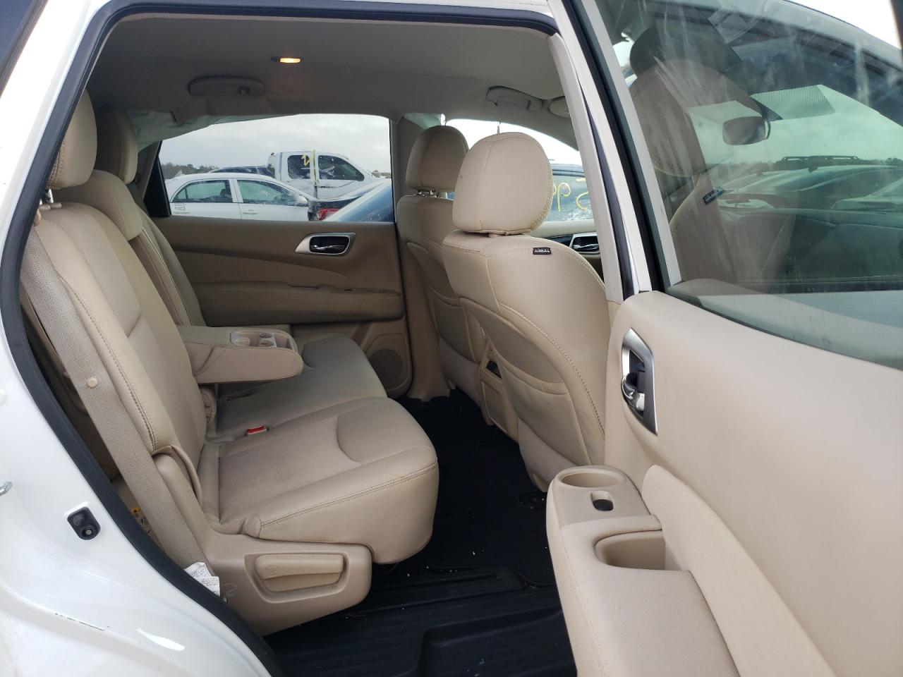 Photo 6 from auction – 2017 NISSAN PATHFINDER with VIN 5N1DR2MN9HC619789