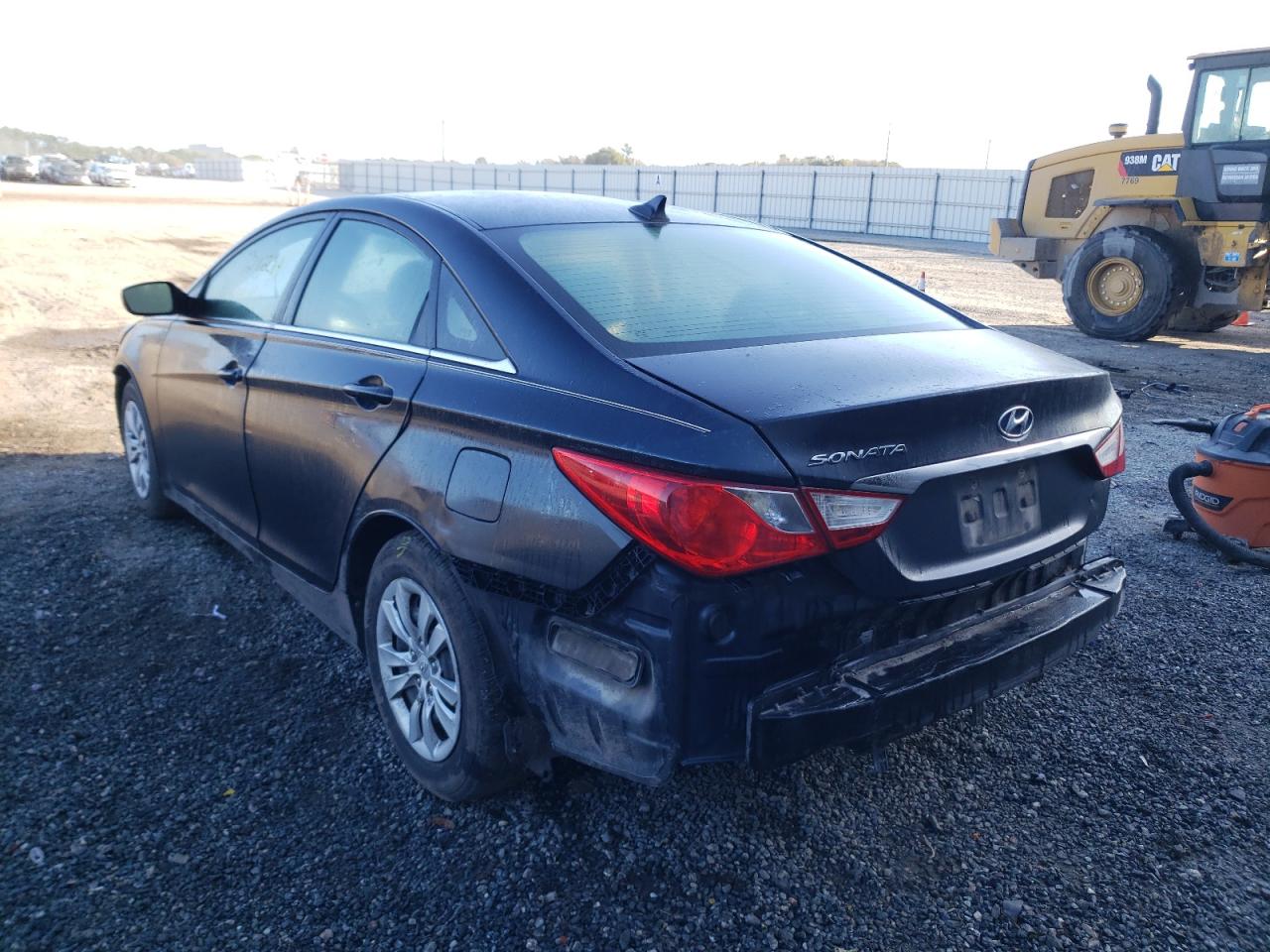 Photo 3 from auction – 2011 HYUNDAI SONATA GLS with VIN 5NPEB4AC9BH175708
