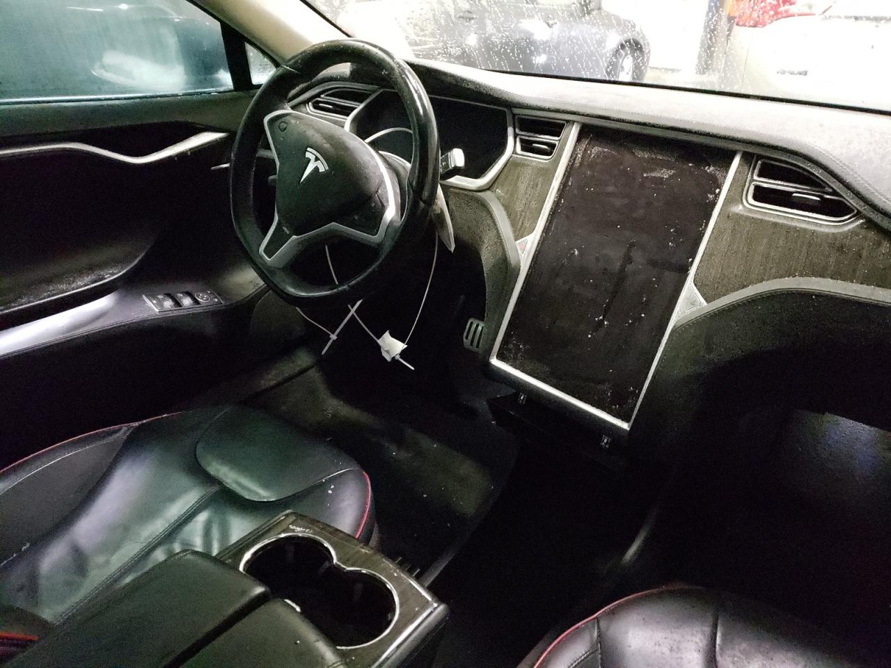 Photo 9 from auction – 2012 TESLA MODEL S with VIN 5YJSA1CP1CFP02449