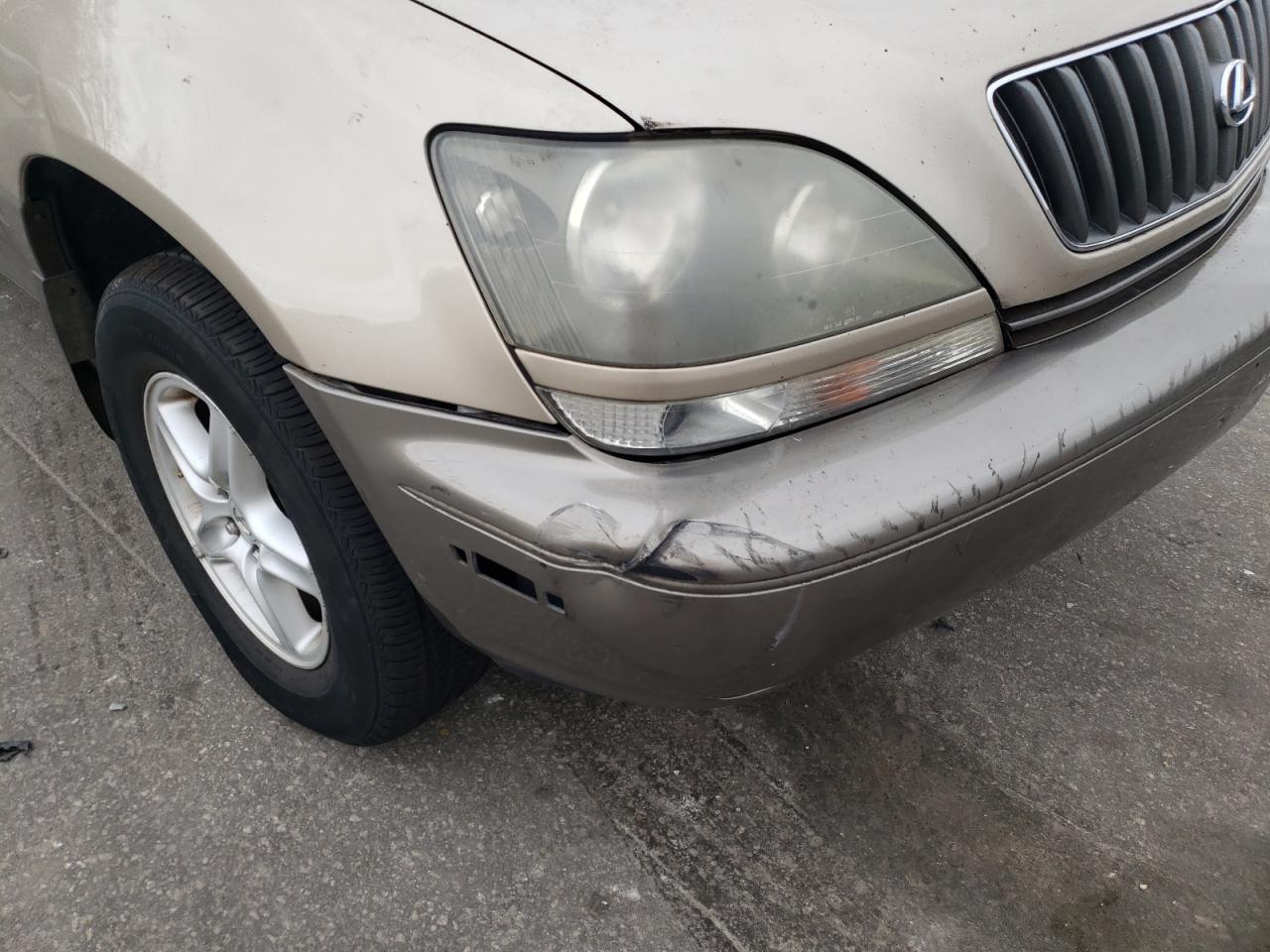 Photo 9 from auction – 2000 LEXUS RX 300 with VIN JT6GF10U2Y0066574