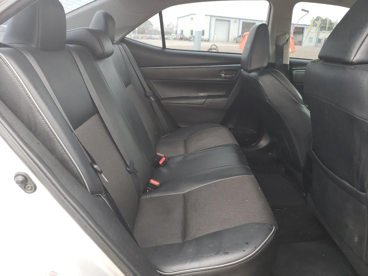 Photo 6 from auction – 2014 TOYOTA COROLLA L with VIN 5YFBURHEXEP084780